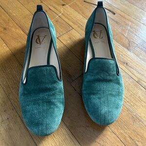 Vero Cuoio green suede loafers size 6.5